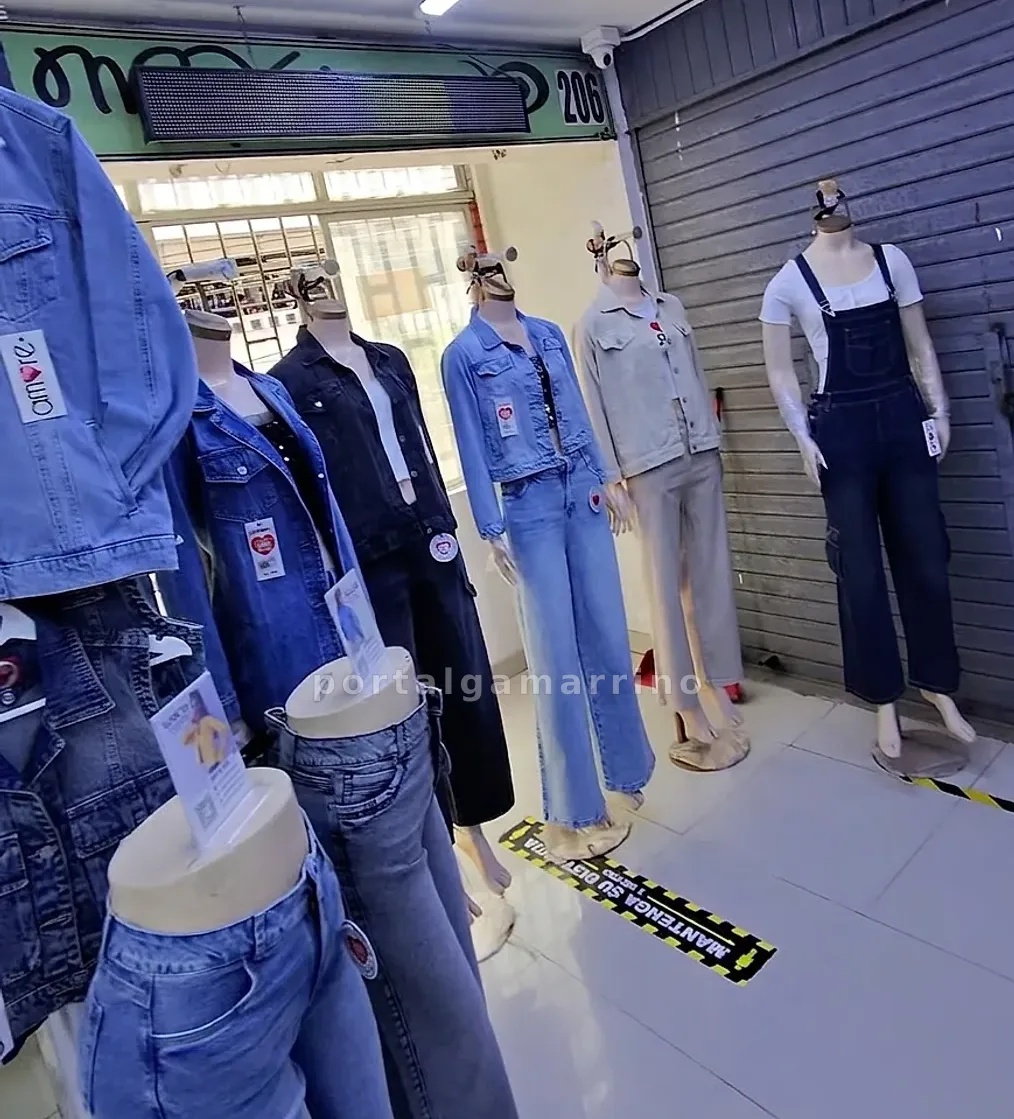 Tienda de moda denim para mujer, hombre y niños · Jeans · Denim para Hombre y Mujer — foto 1