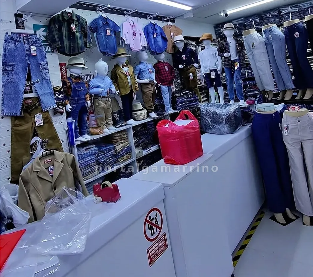 Tienda de moda denim para mujer, hombre y niños · Jeans · Denim para Hombre y Mujer — foto 4