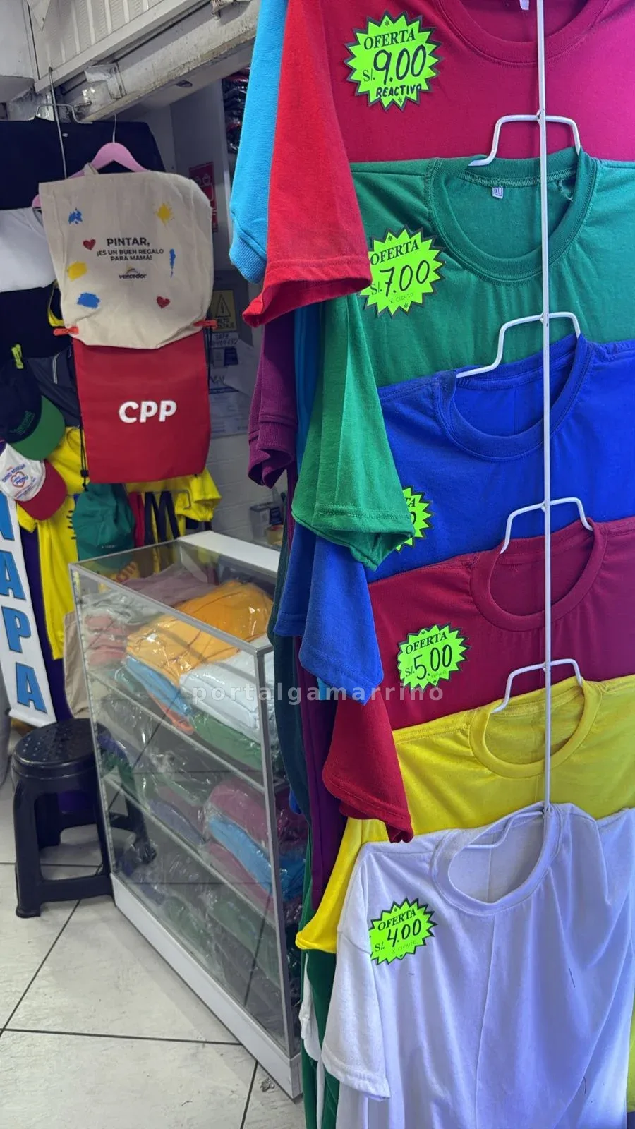 Polos Publicitarios — Galería Victoria