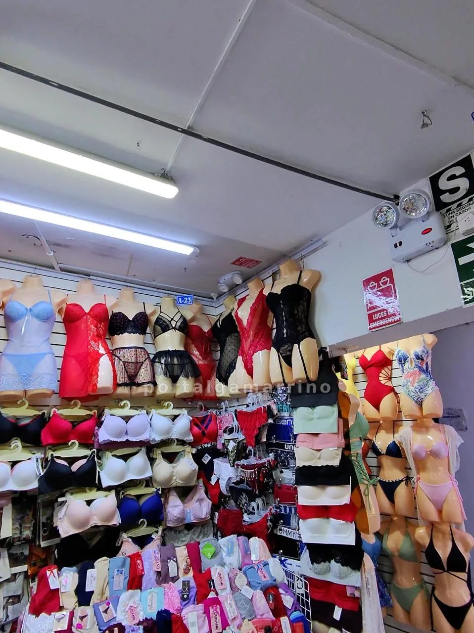 Lencería,trajes de baño y Brasieres · Ropa y Moda · Ropa Interior — foto 2
