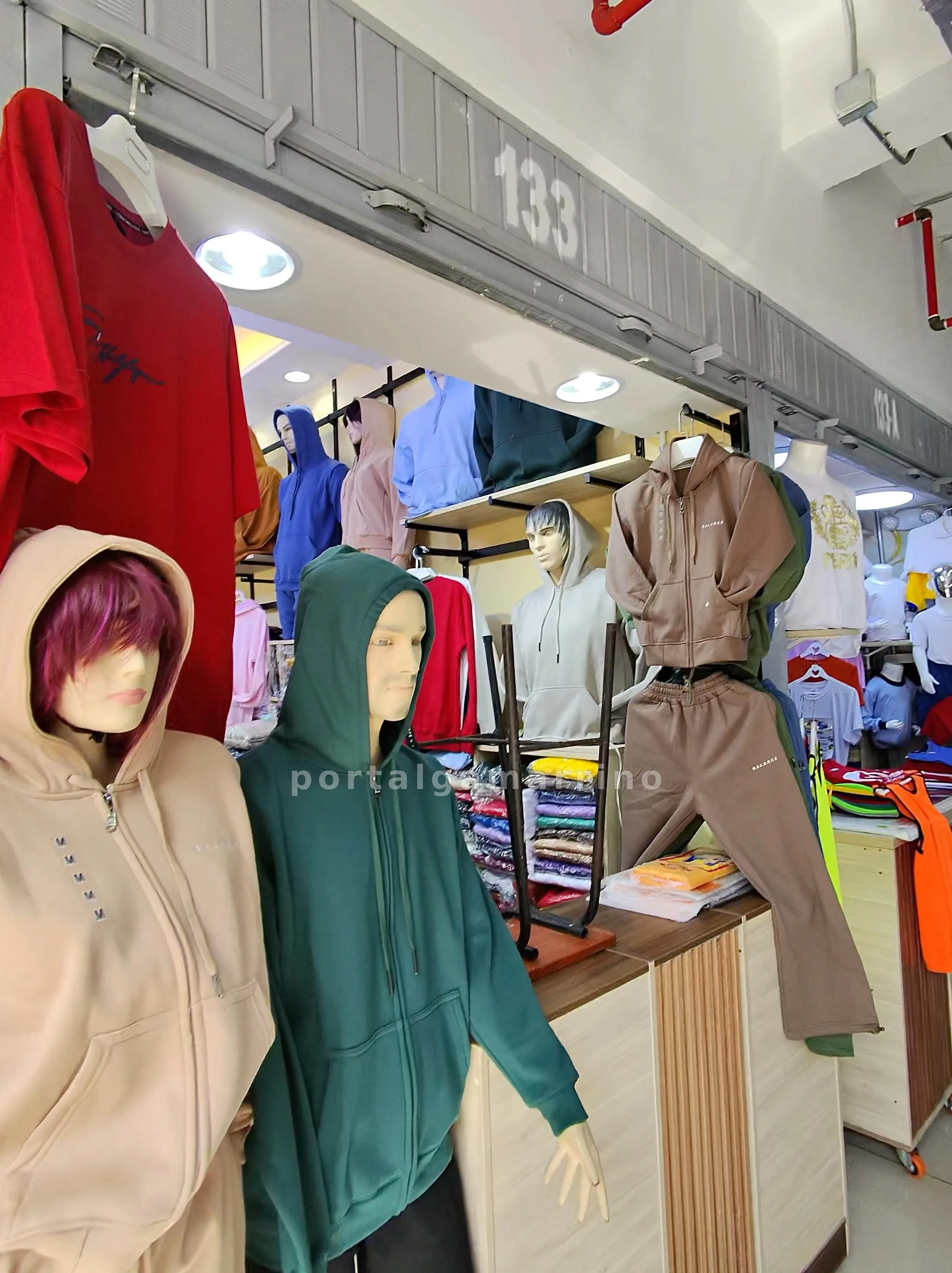 Tienda de Buzos y Poleras Unisex · Ropa y Moda · Poleras y Buzos — foto 3